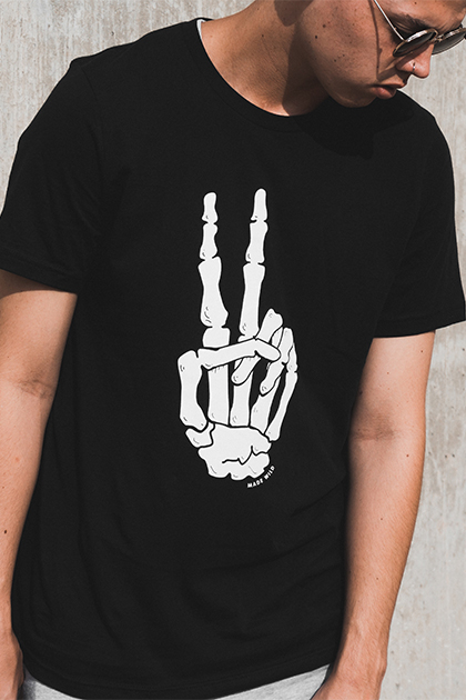 Streetwear Bold With Skull Logo